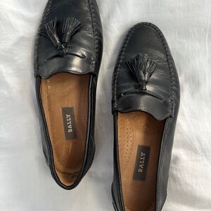 BALLY Men’s Black Loafers with Tassels in EUC Size US 7